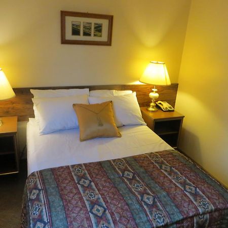 Siesta Motel Olds Δωμάτιο φωτογραφία